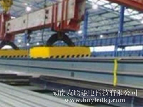 MW03系列吊運鋼坯板坯電磁鐵