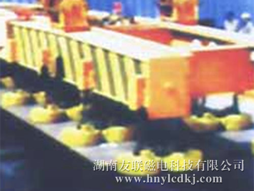 MW04系列吊運(yùn)單張鋼板用起重電磁鐵