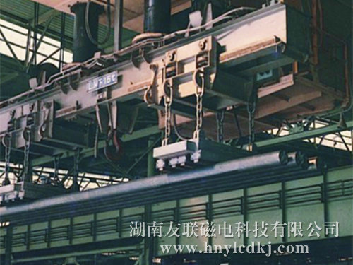 MW92系列吊運型材用 小鋼坯、鋼錠起吊用電磁鐵